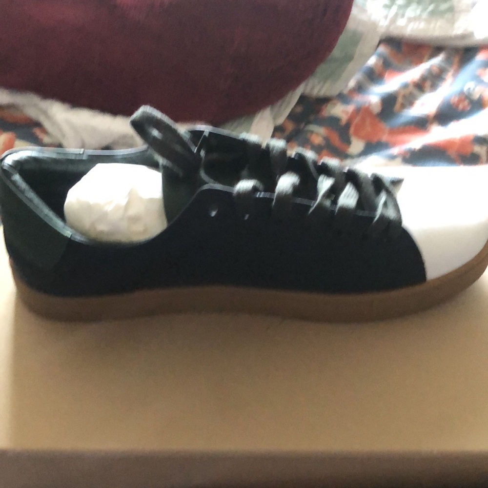 Burberry Sneakers - Picture 2 of 3